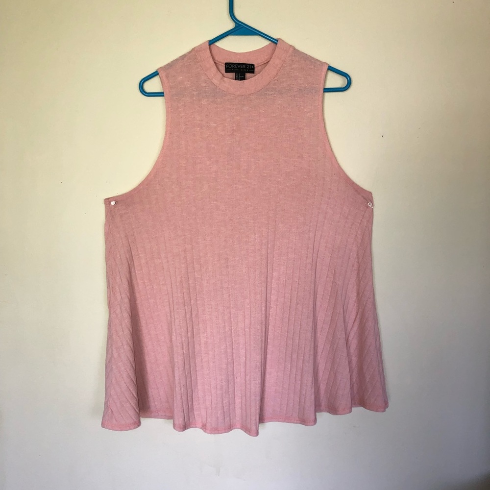 Forever 21 turtle tank